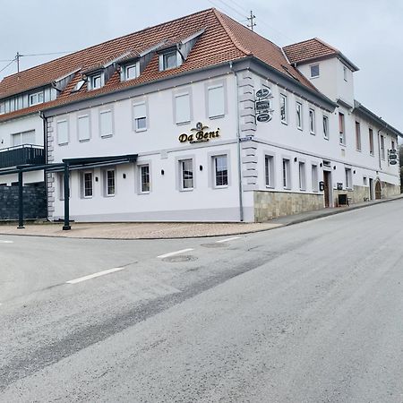 Hotel Pizzeria Da Beni Kochersteinsfeld Bagian luar foto
